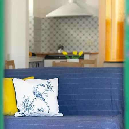 Cherry Tree House Apartment *